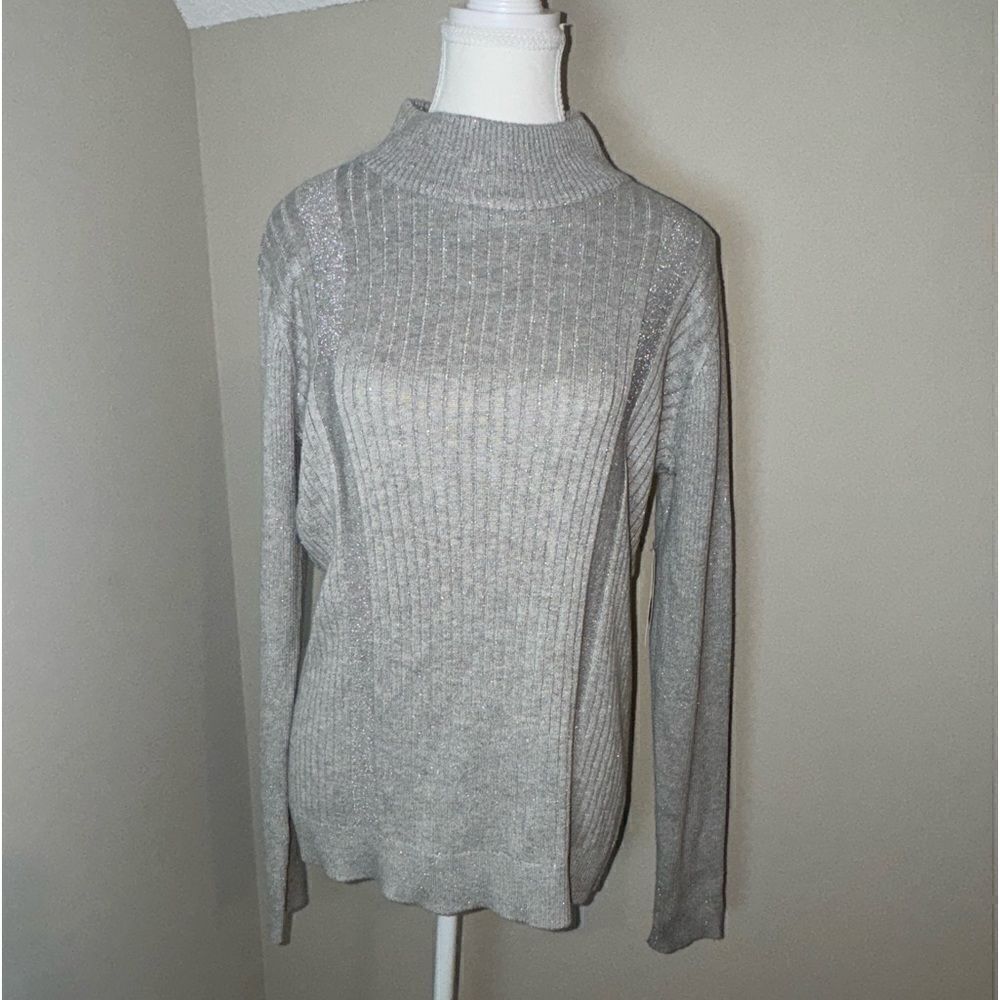 A La Carte Heathered Gray Sweater Size Medium New With Tags